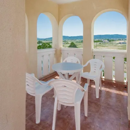 ホテル Stefanov 2 *