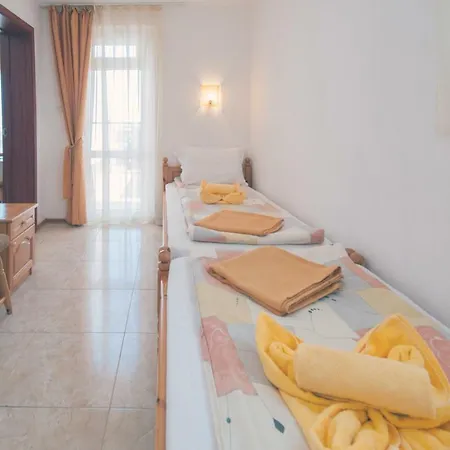 Stefanov 2 ホテル *