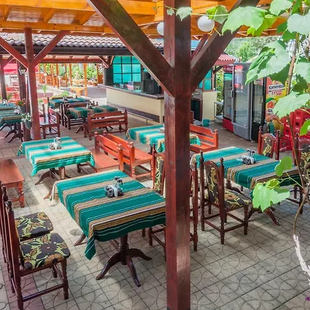 Stefanov 2 ホテル *