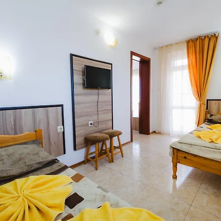 Stefanov 2 Otel *