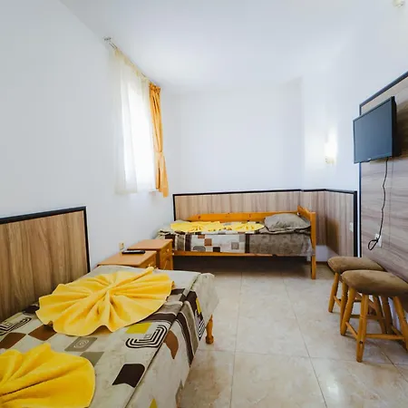 Stefanov 2 Otel *
