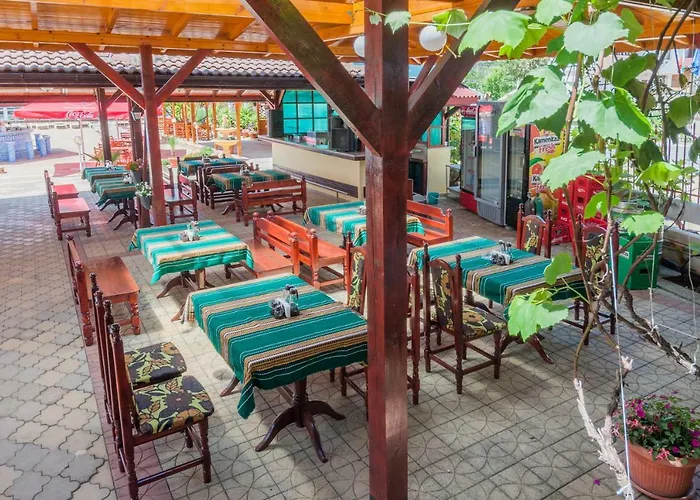 Stefanov 2 Хотел *